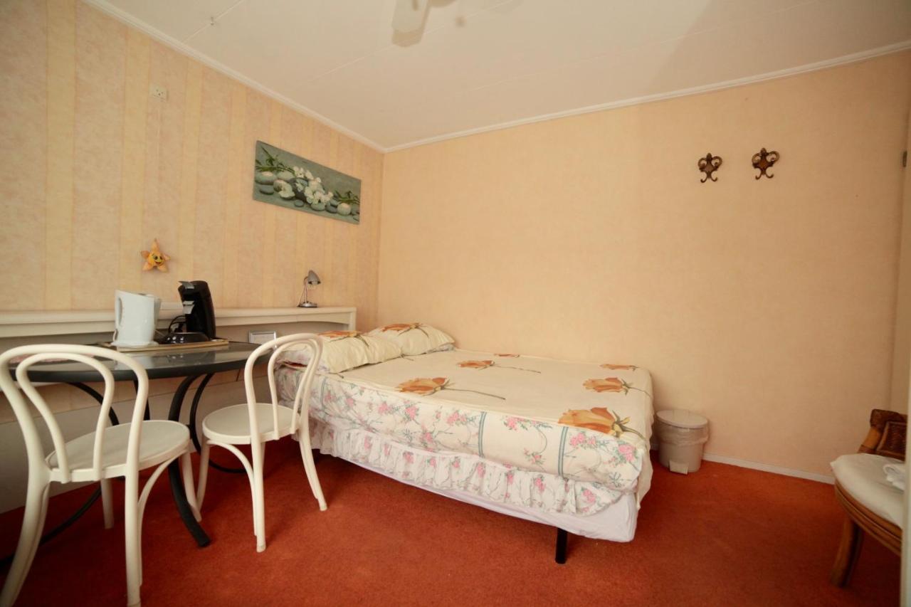 Bed and Breakfast Kuipers Bed Волендам Экстерьер фото